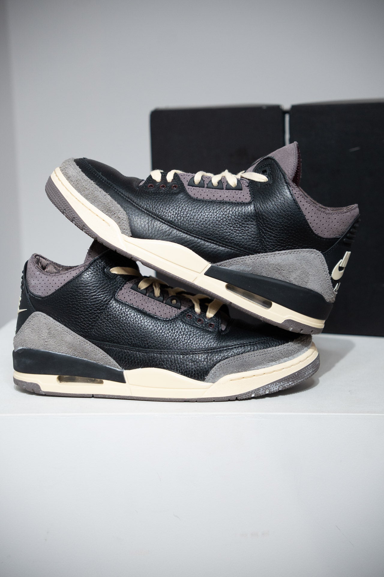 Jordan 3 A Ma Maniere Black (Taille 44)