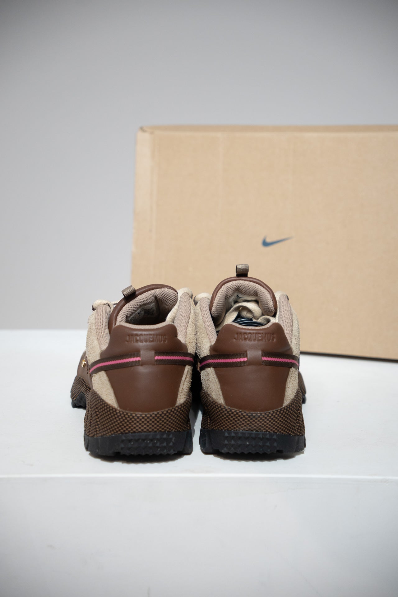 Jacquemus Air Humara Brown (Taille 42,5)