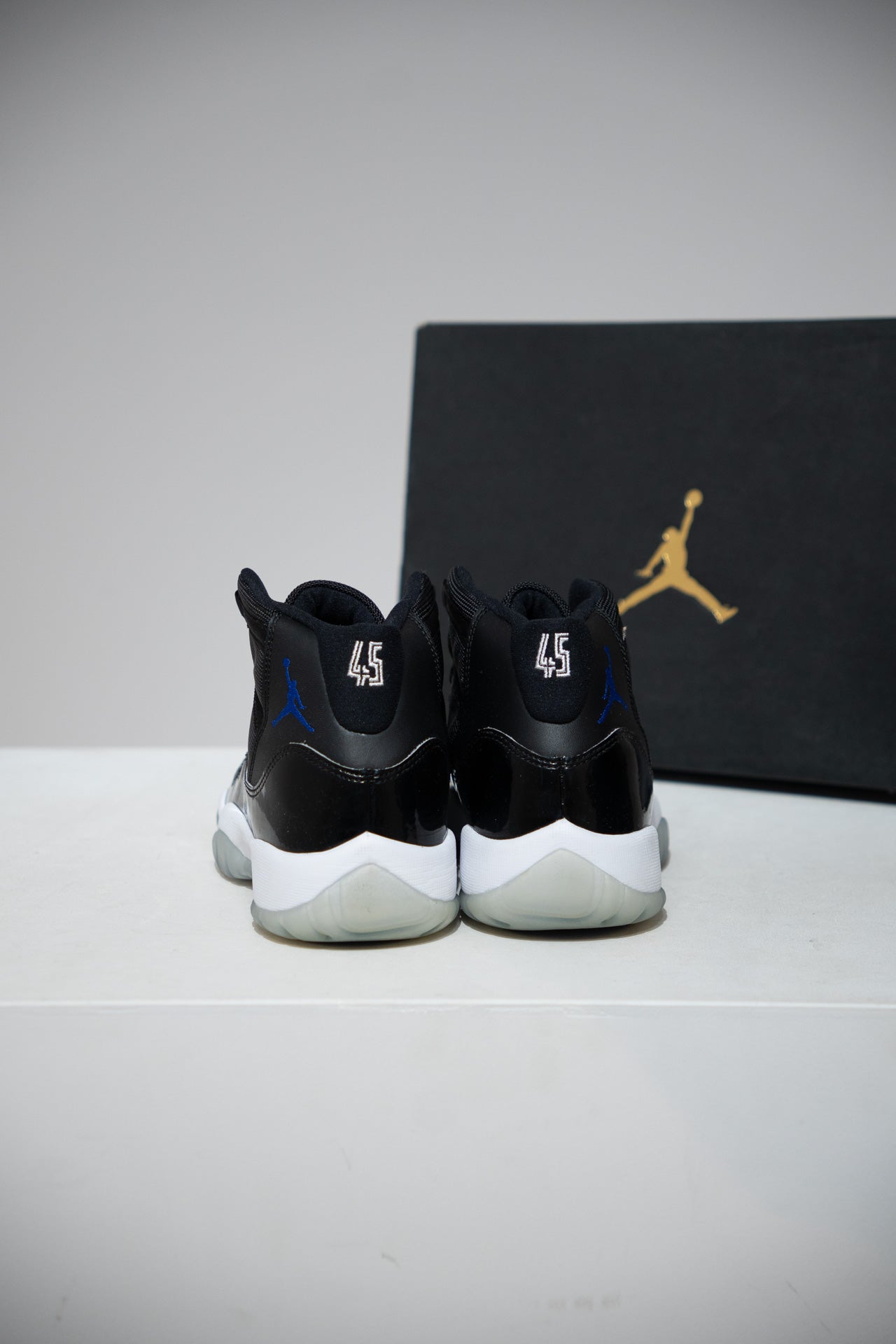 Jordan 11 SpaceJam GS (Taille 40)
