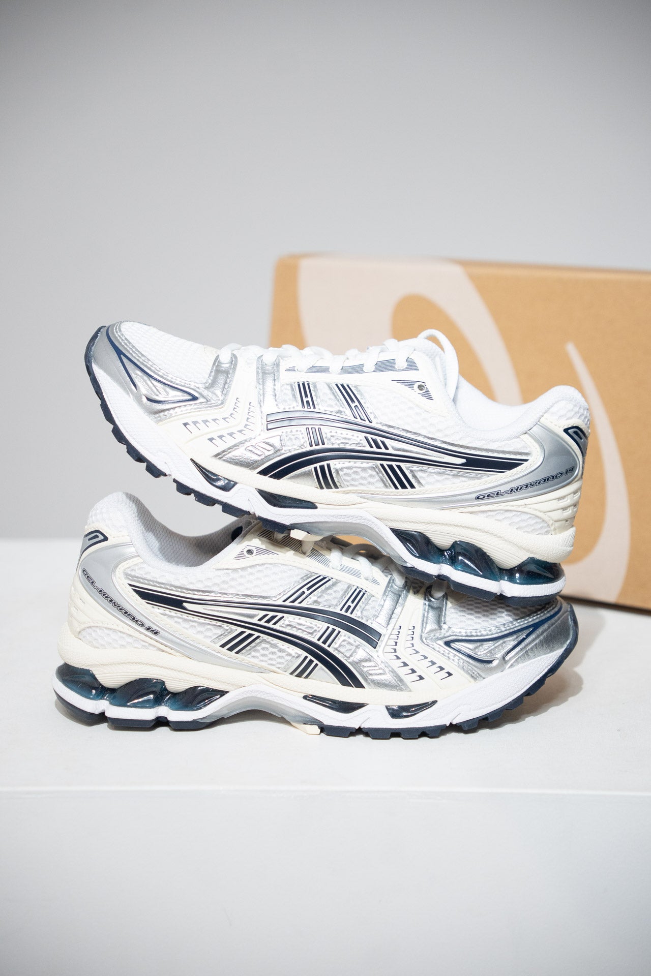 Asics Kayano 14 White Midnight Navy (Taille 37)