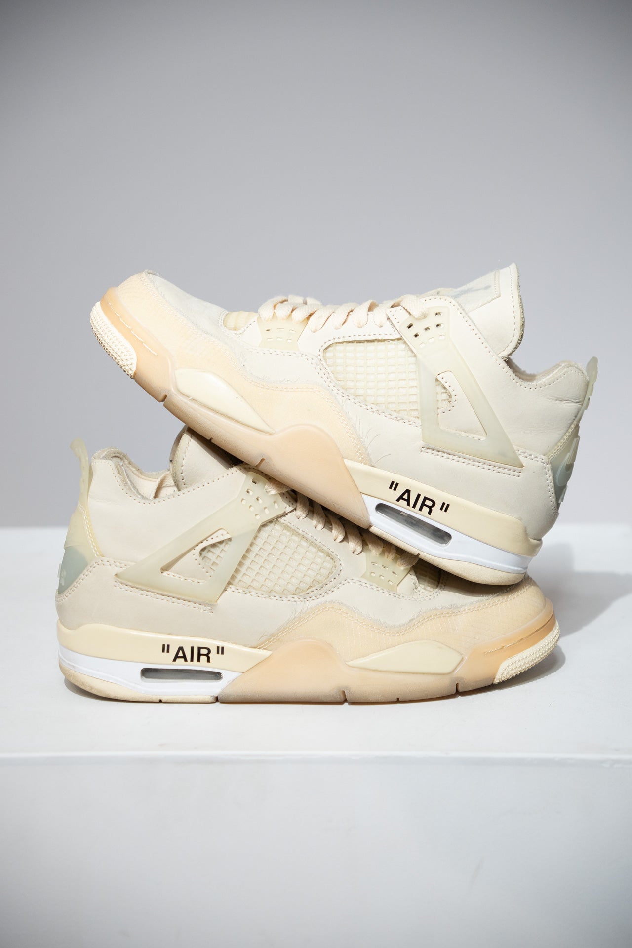Jordan 4 Off-White Sail (Taille 39)