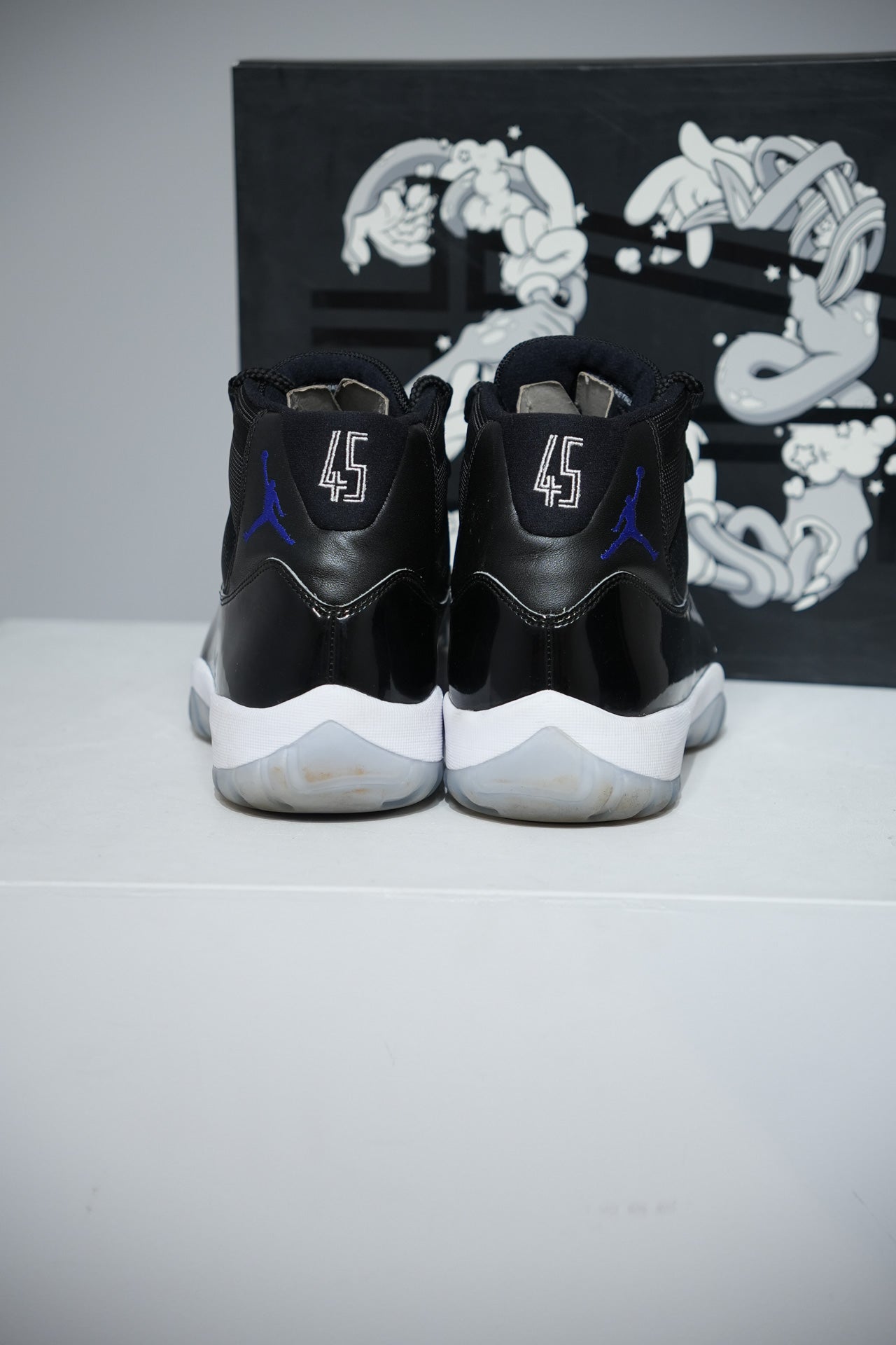 Jordan 11 SpaceJam (Taille 45)