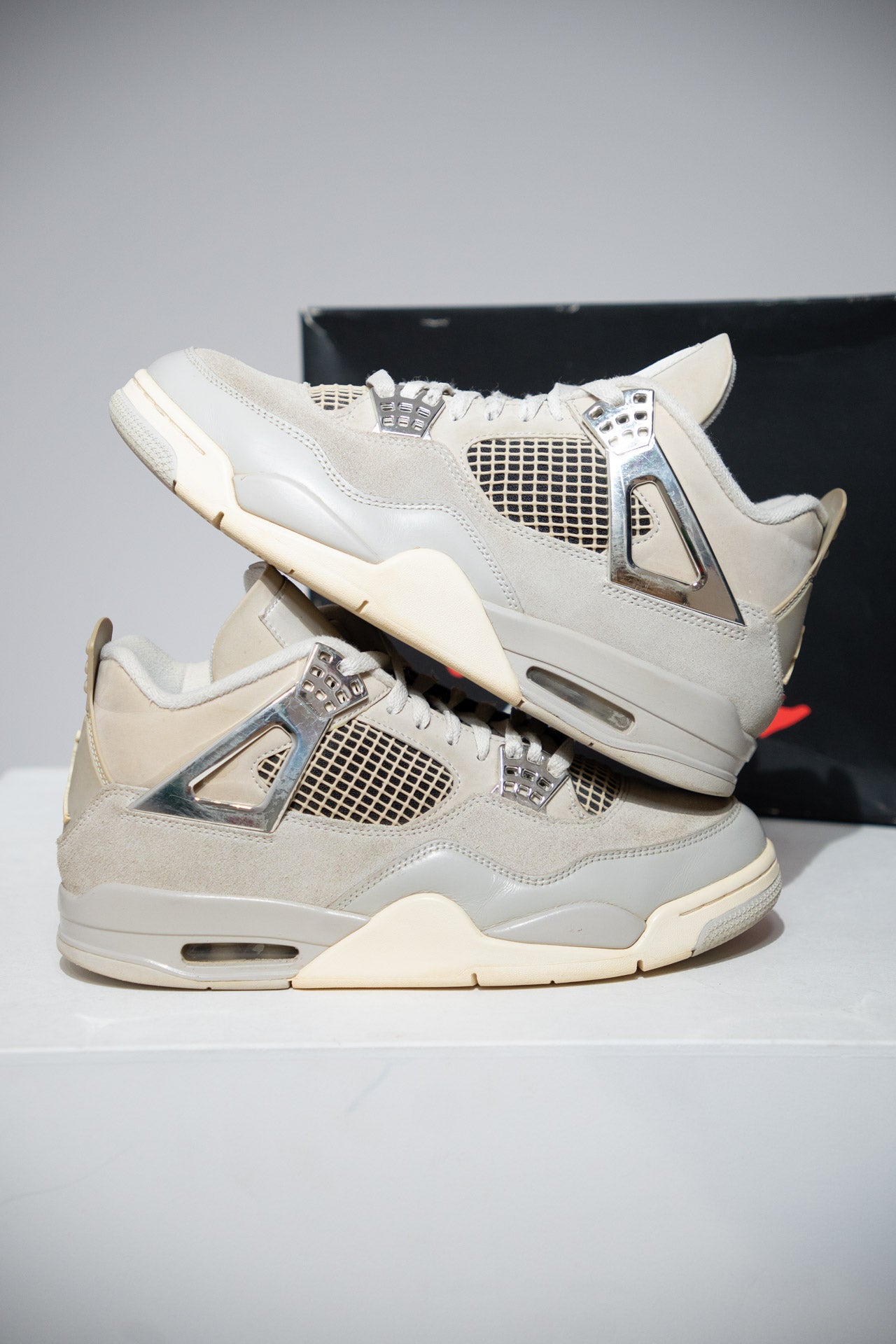 Jordan 4 Frozen Moments (Taille 42)