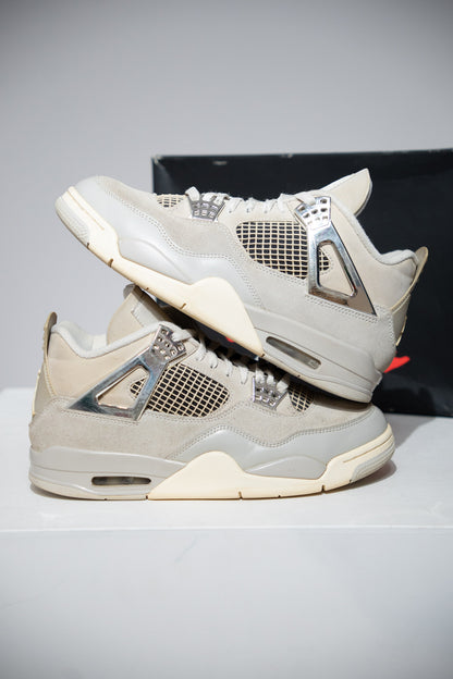 Jordan 4 Frozen Moments (Taille 42)