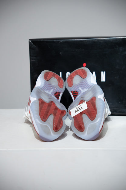 Jordan 11 Cherry (Taille 42)
