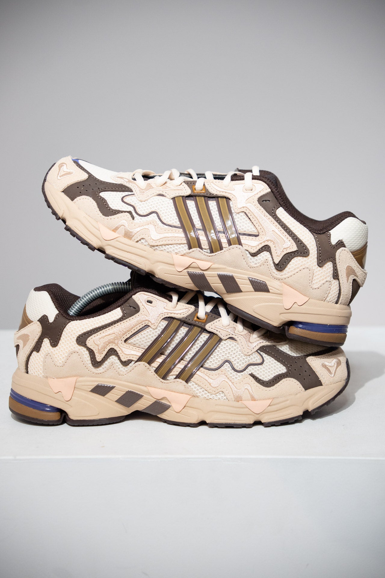 Adidas Bad Bunny Response Paso Fino (Taille 43 1/3)