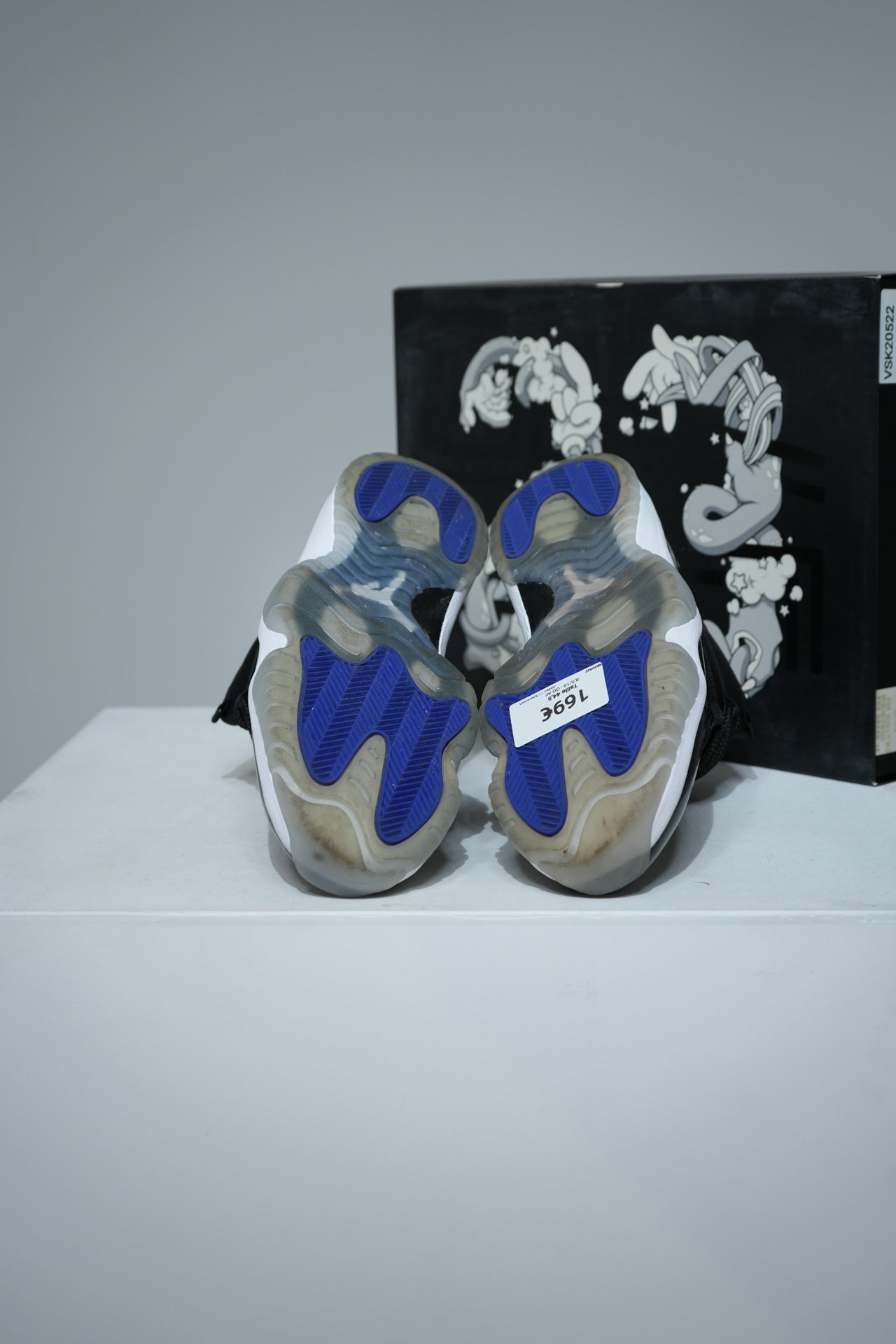 Jordan 11 SpaceJam (Taille 44,5)