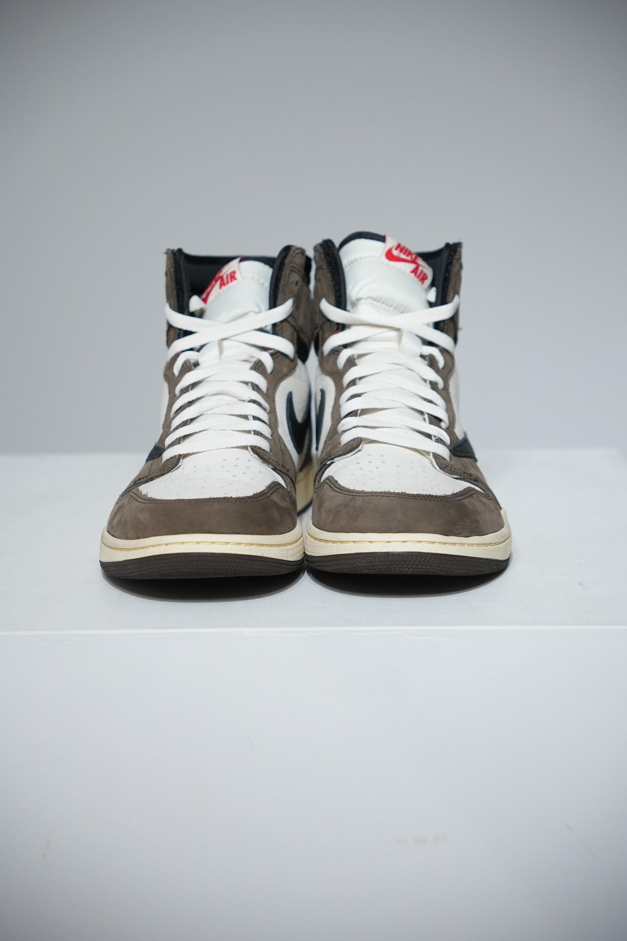 Jordan 1 High Travis Scott Mocha (Taille 48,5)