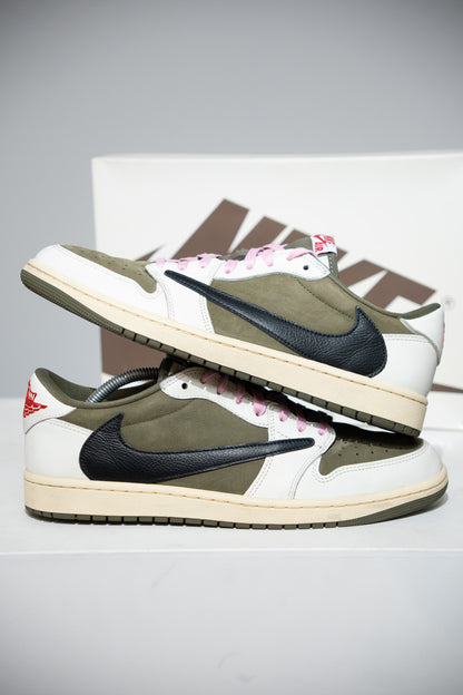Jordan 1 Low Travis Scott Medium Olive (Taille 45)