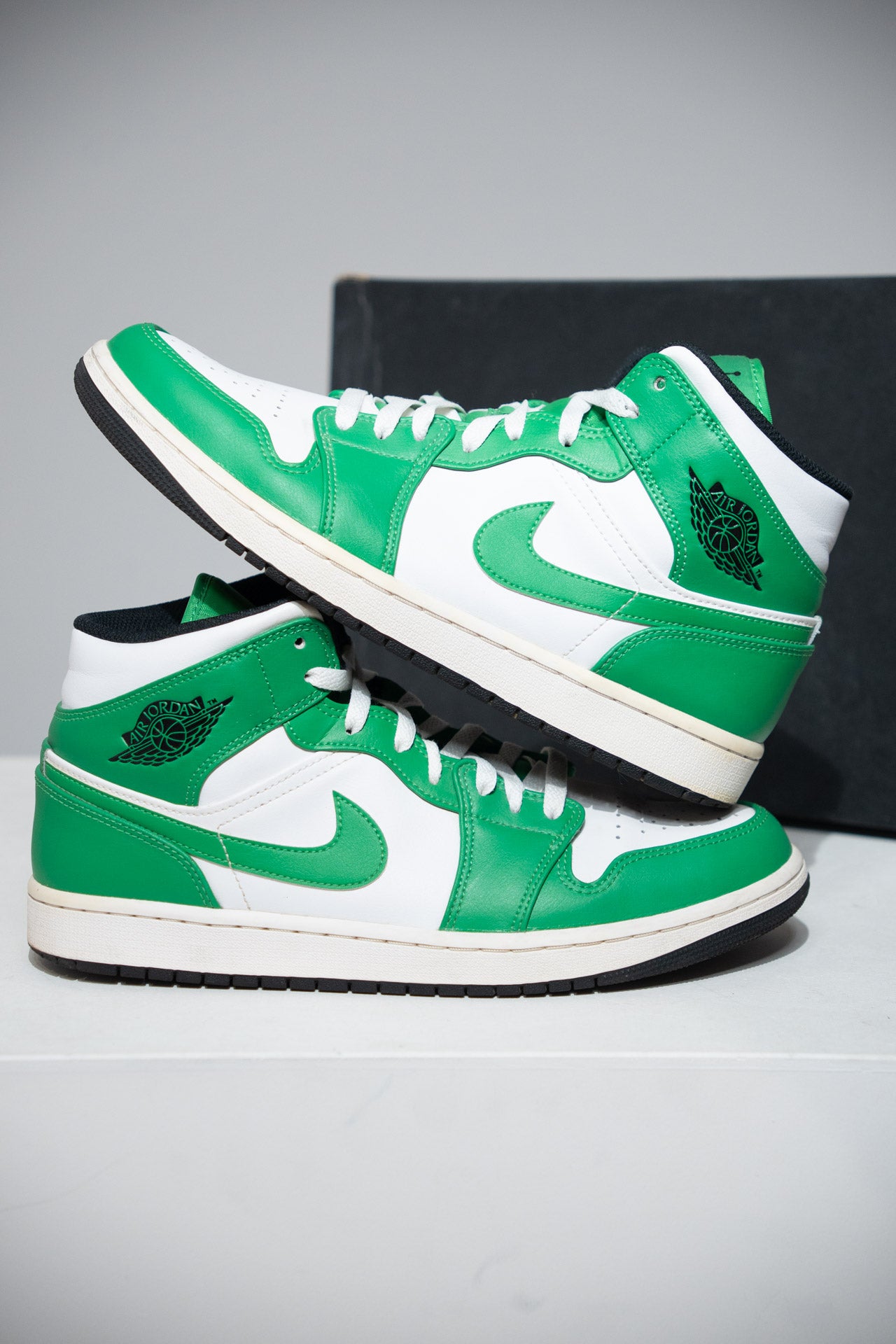 Jordan 1 Mid Lucky Green (Taille 44)