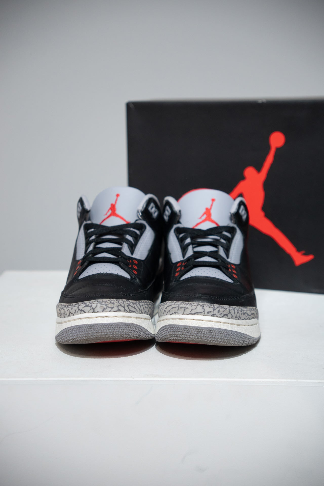 Jordan 3 Black Cement Reimagined (Taille 44)