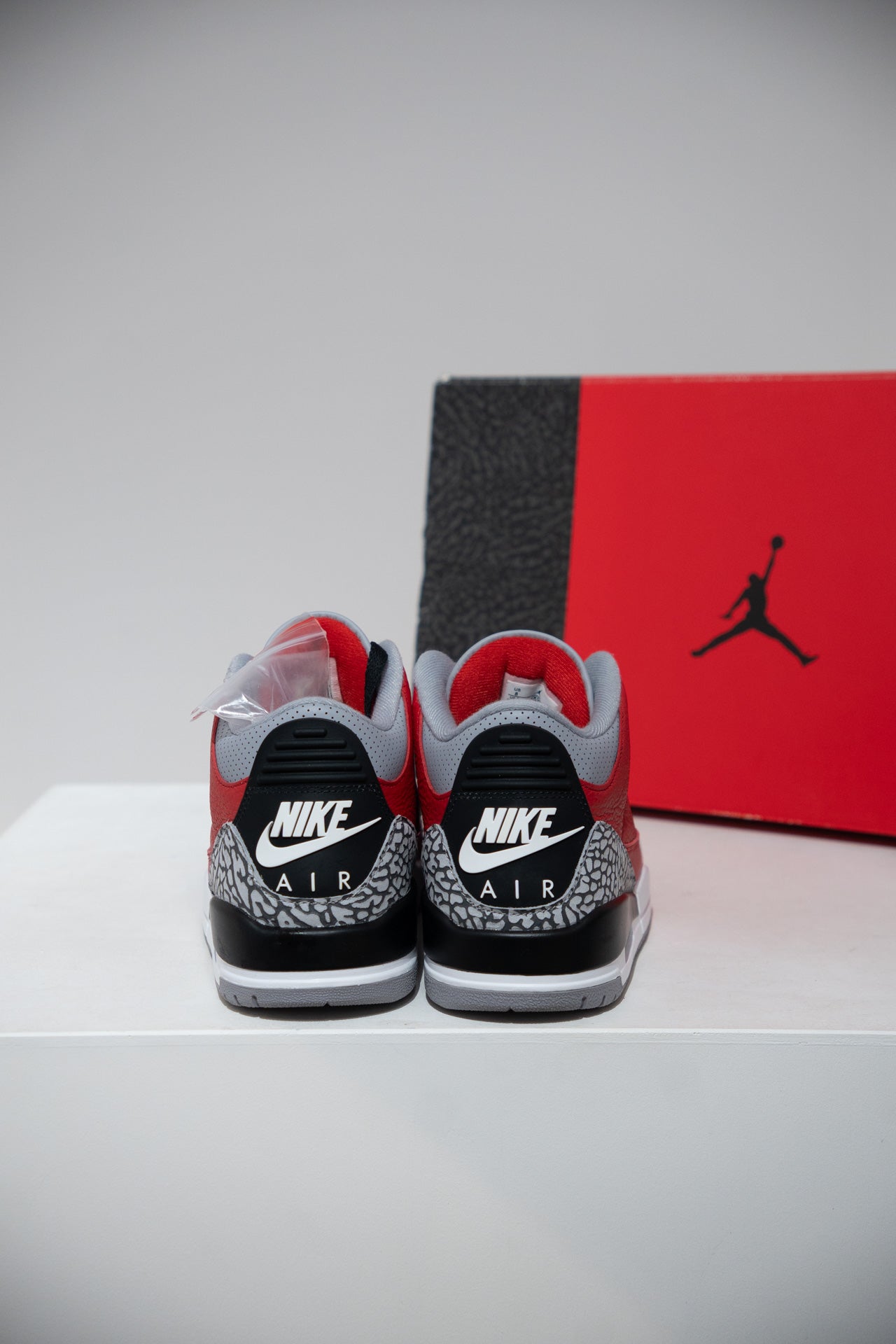 Jordan 3 Fire Red SE (Taille 41)