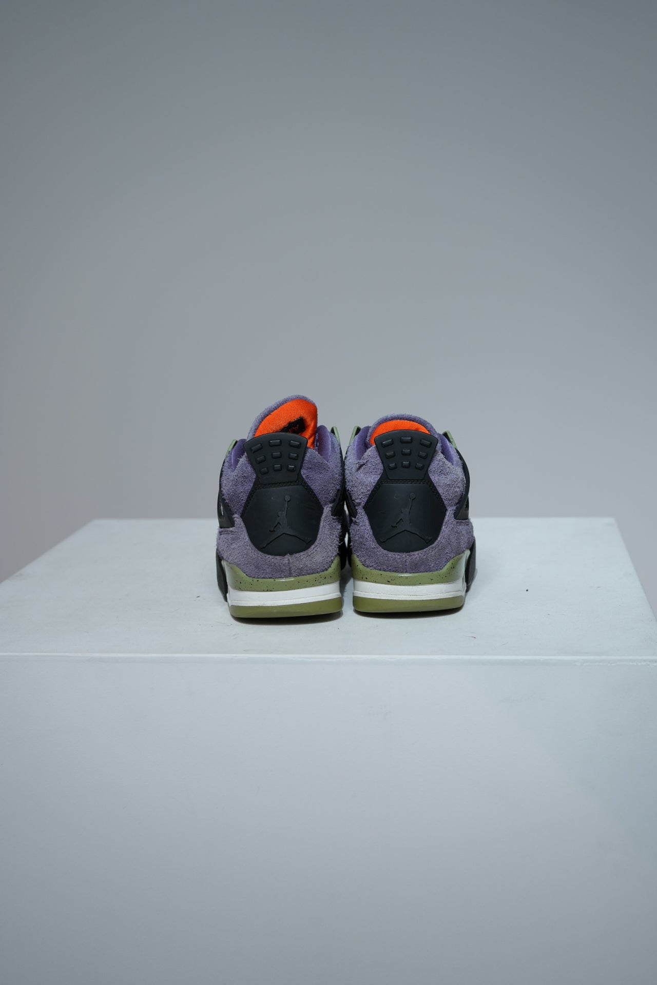 Jordan 4 Canyon purple (Taille 38)