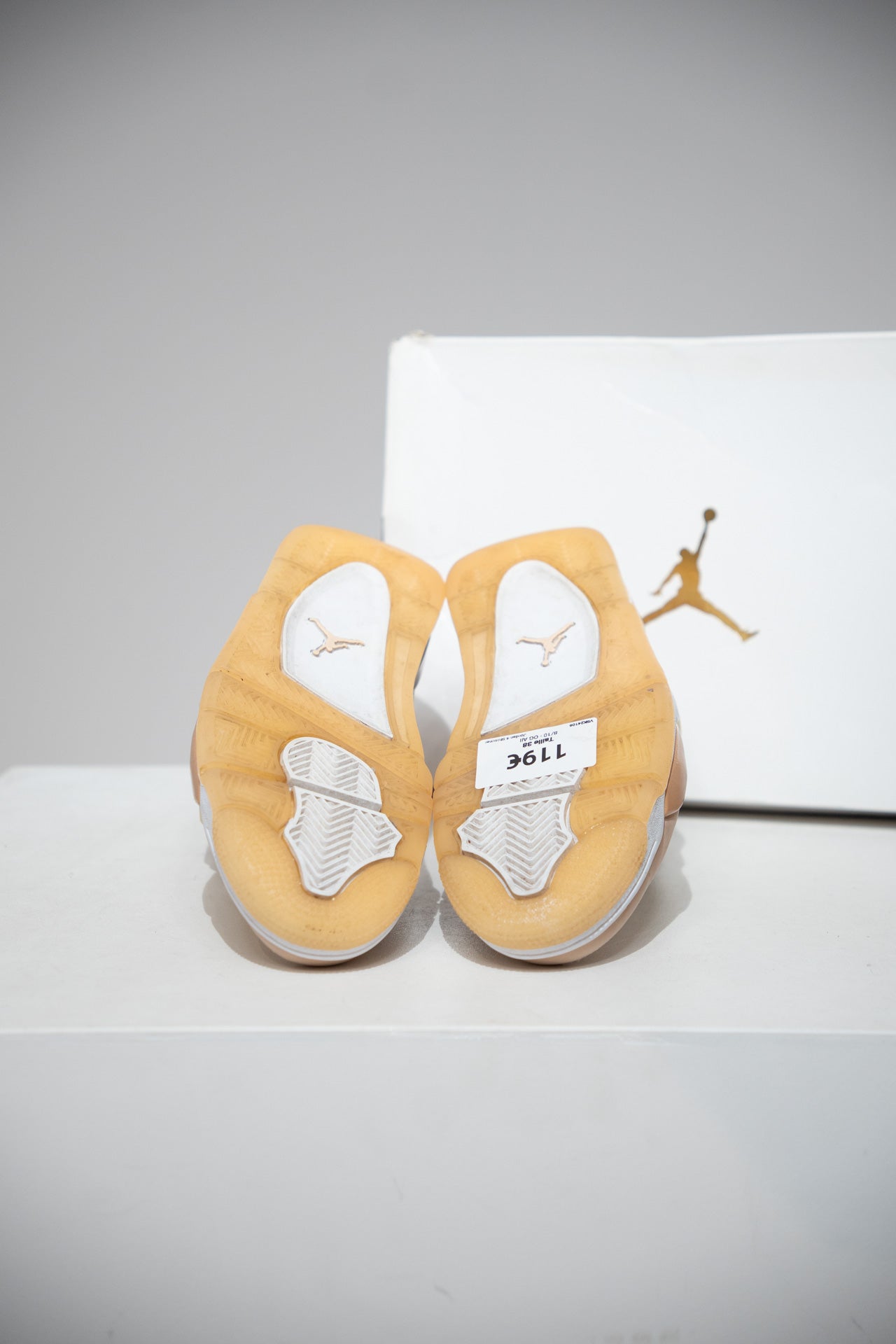 Jordan 4 Shimmer (Taille 38)