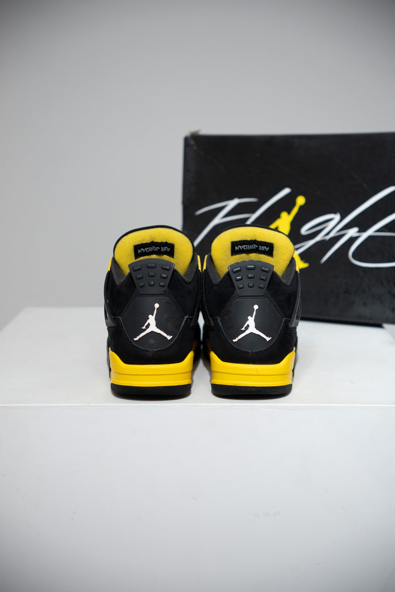 Jordan 4 Thunder (Taille 41)