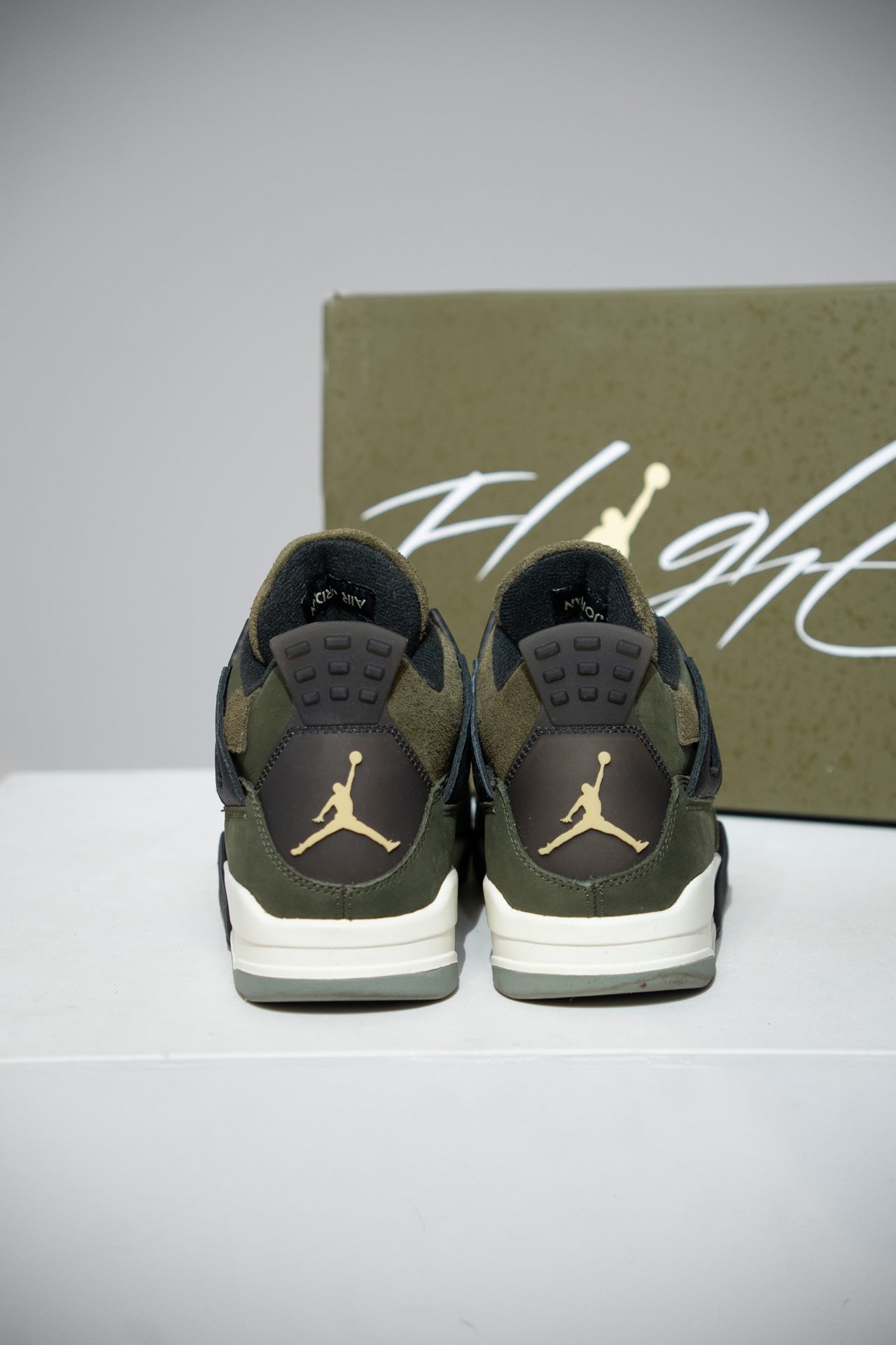 Jordan 4 Craft Olive (Taille 42,5)