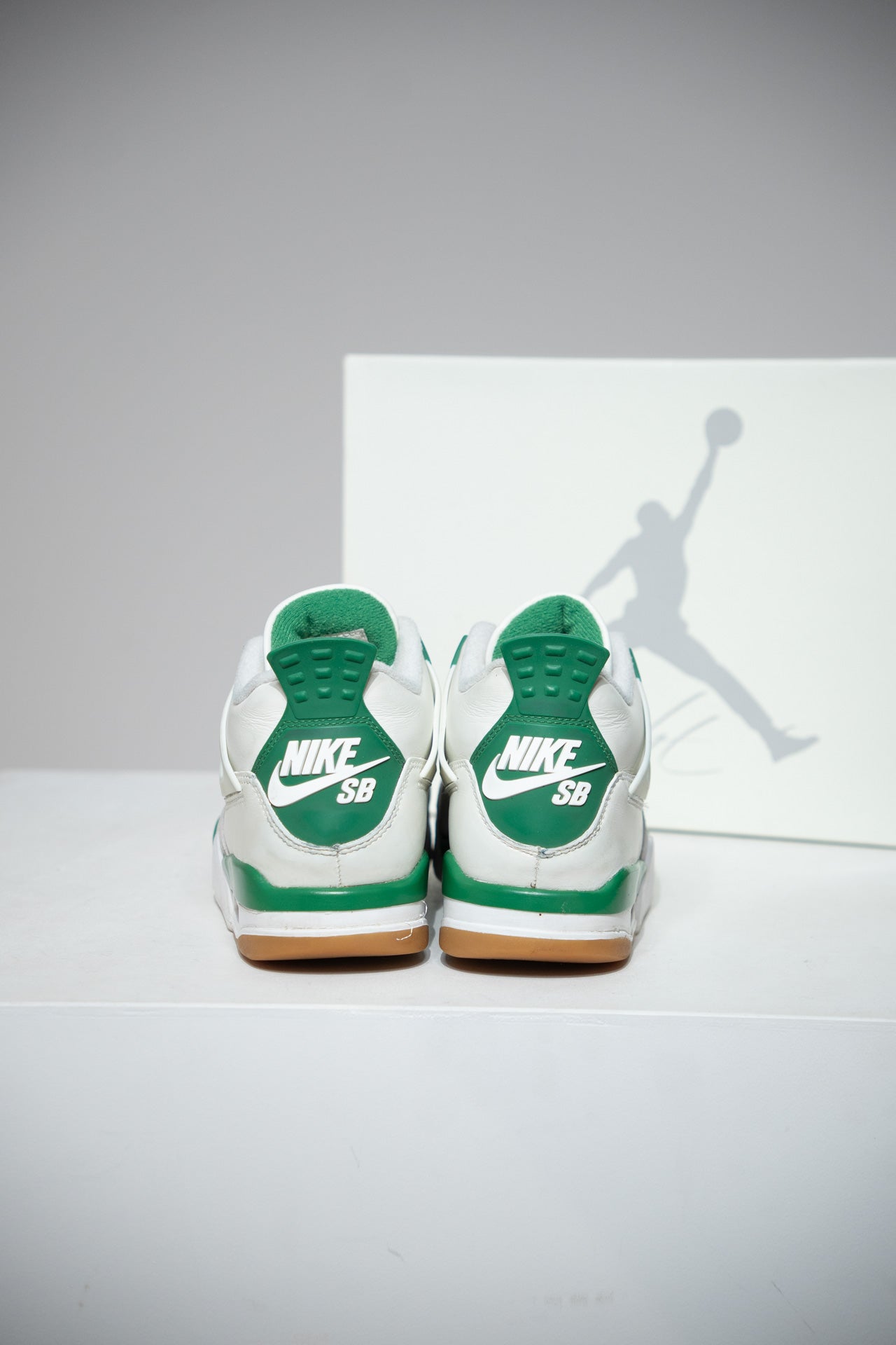 Jordan 4 SB pine Green (Taille 37,5)