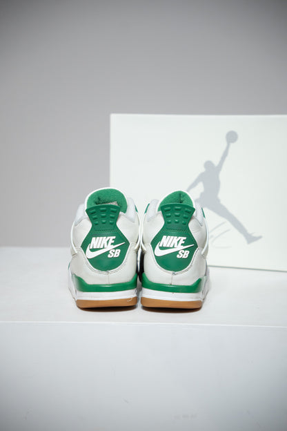 Jordan 4 SB pine Green (Taille 37,5)