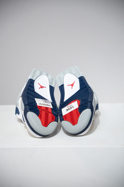 Jordan 4 Midnight Navy (Taille 42,5)