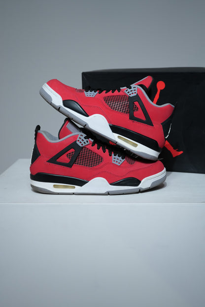 Jordan 4 Toro Bravo (Taille 42,5)