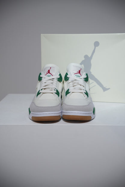 Jordan 4 SB pine Green (Taille 40)