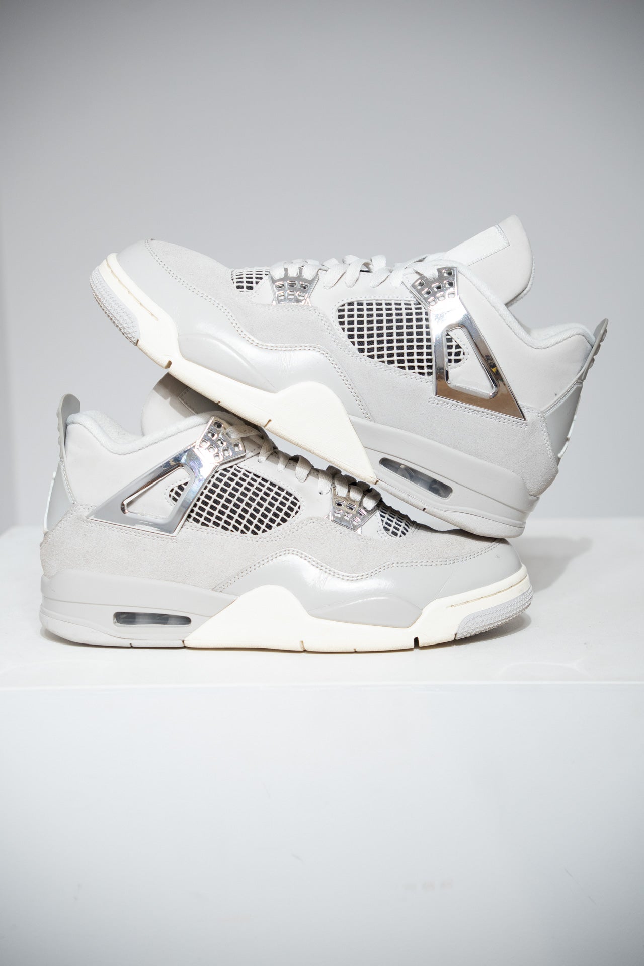 Jordan 4 Frozen Moments (Taille 42,5)