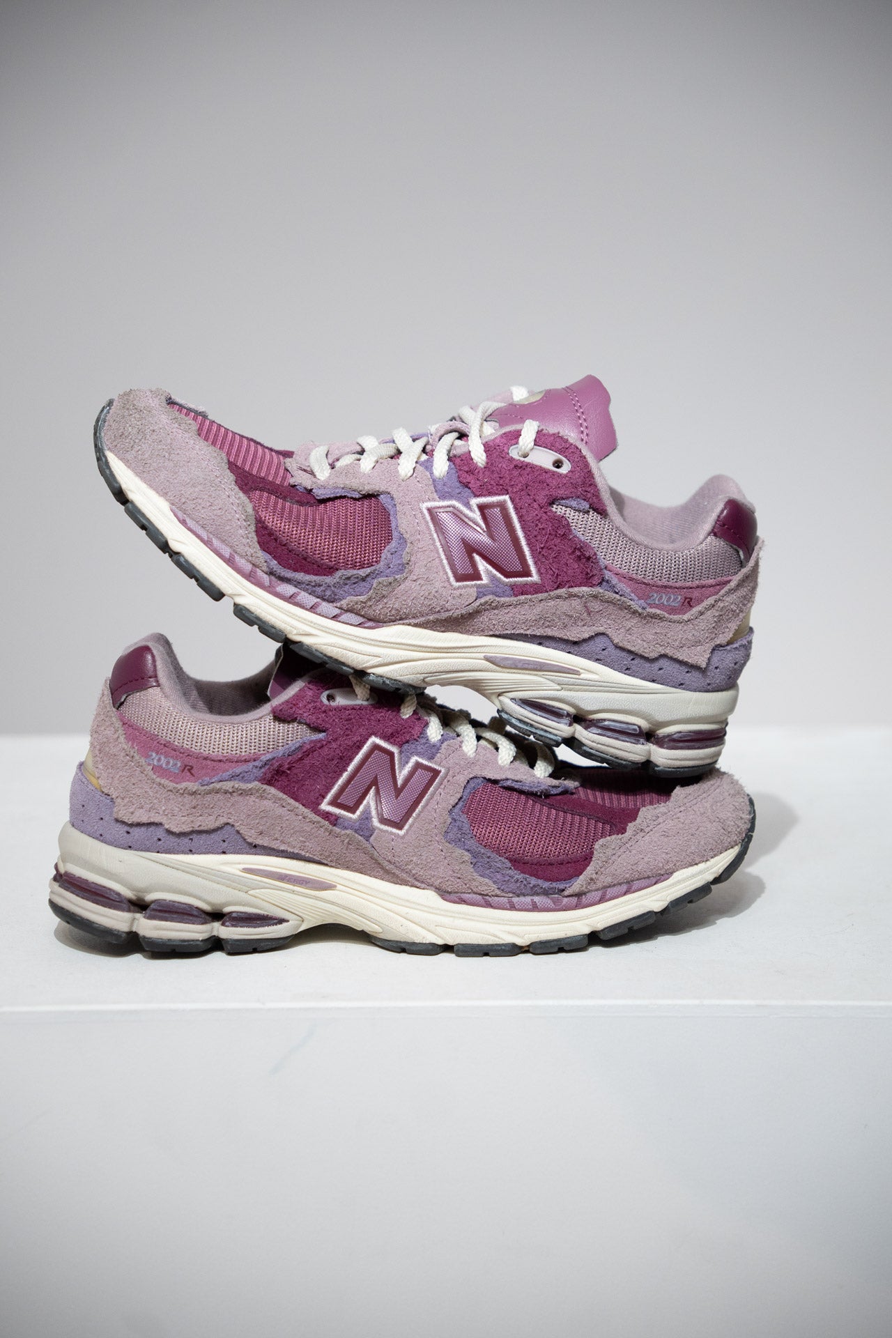 New Balance 2002R Protection Pack Pink (Taille 38,5)
