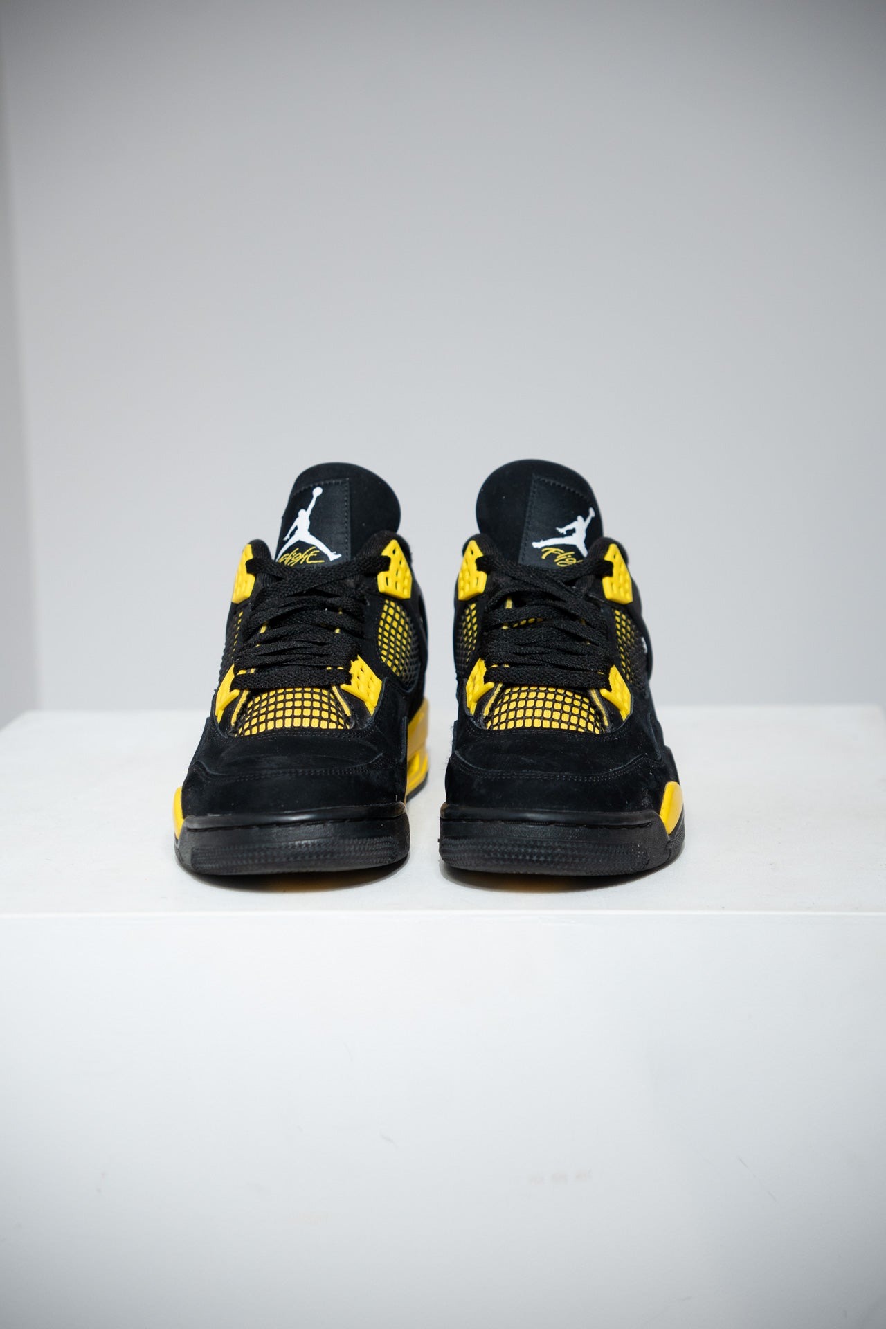 Jordan 4 Thunder (Taille 42,5)