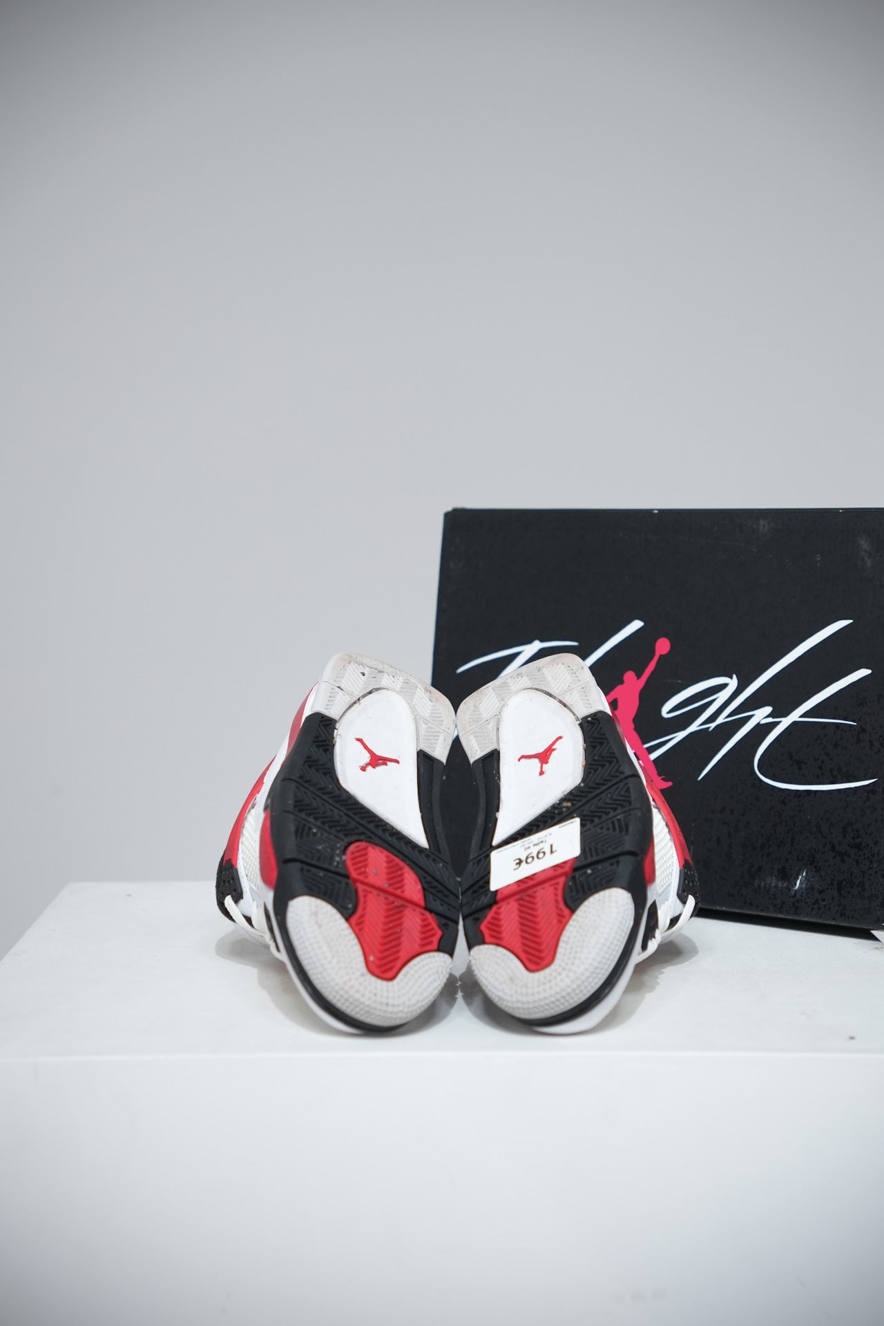 Jordan 4 Red Cement (Taille 40)