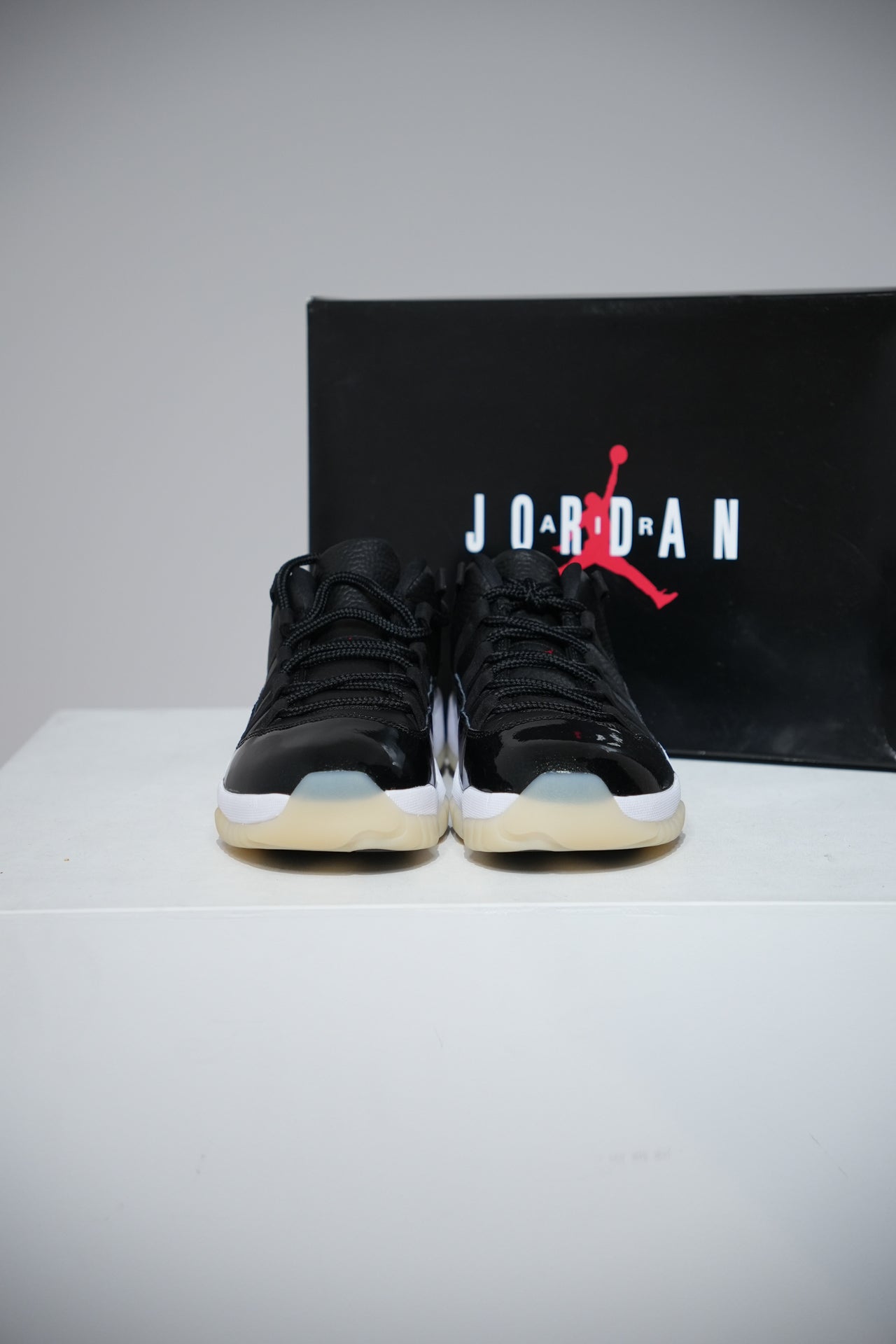 Jordan 11 Low 72 10 (Taille 43)