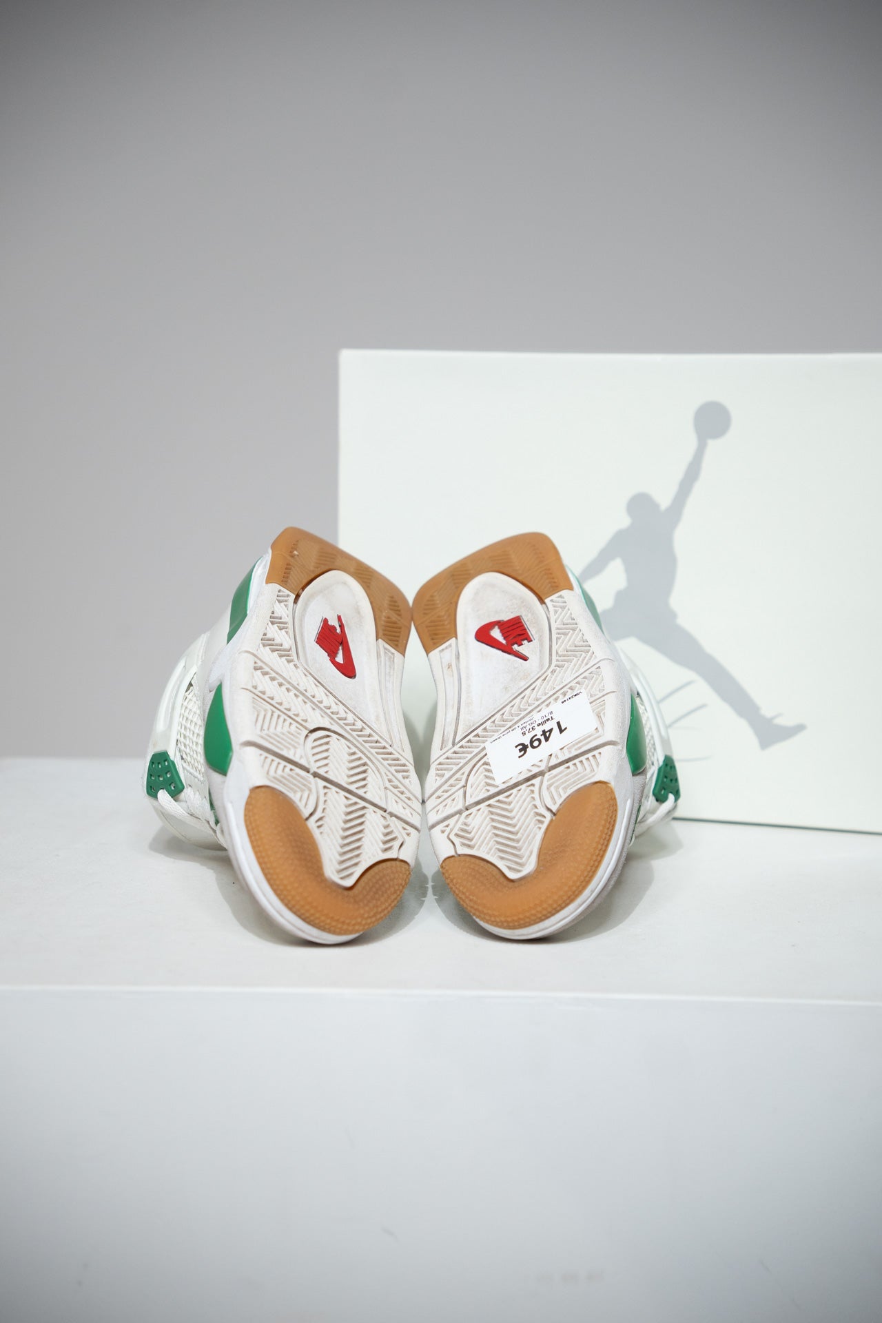 Jordan 4 SB pine Green (Taille 37,5)