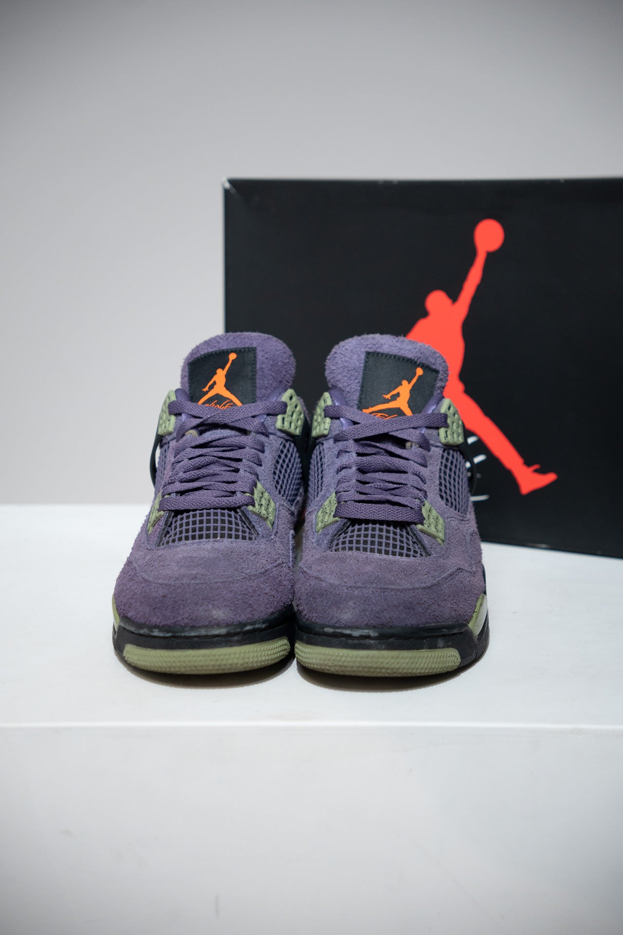Jordan 4 Canyon purple (Taille 42,5)