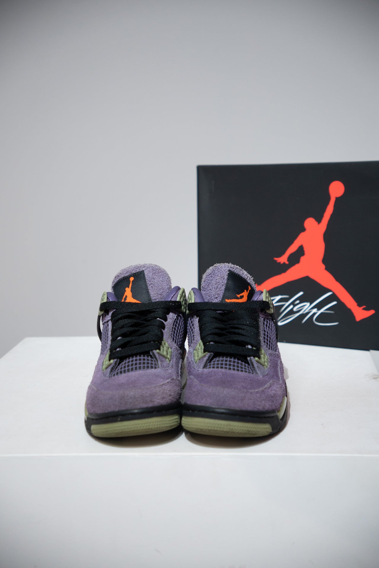 Jordan 4 Canyon purple (Taille 40,5)