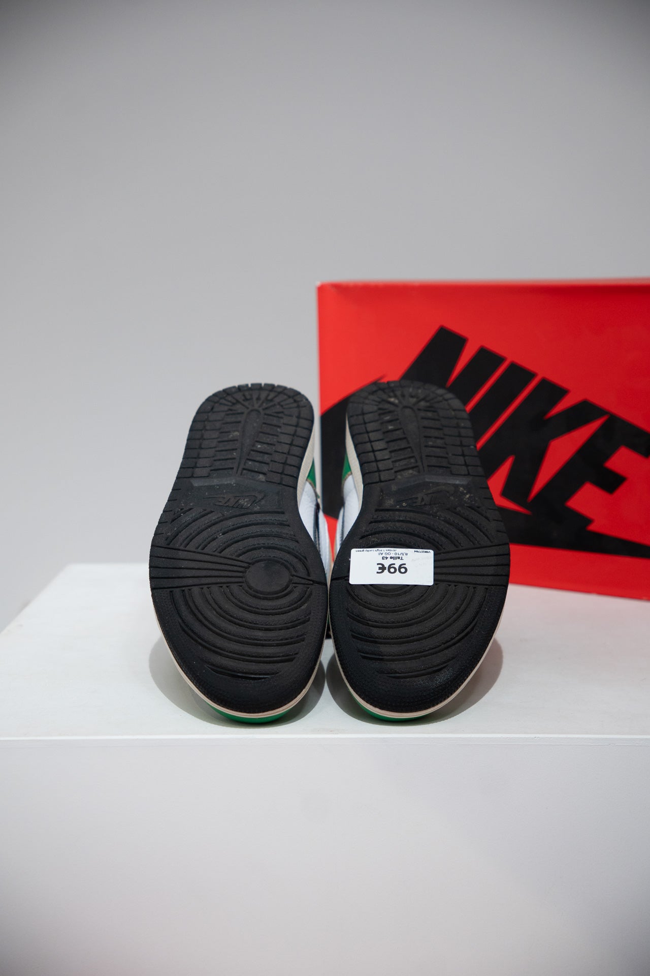 Jordan 1 High Lucky green (Taille 43)