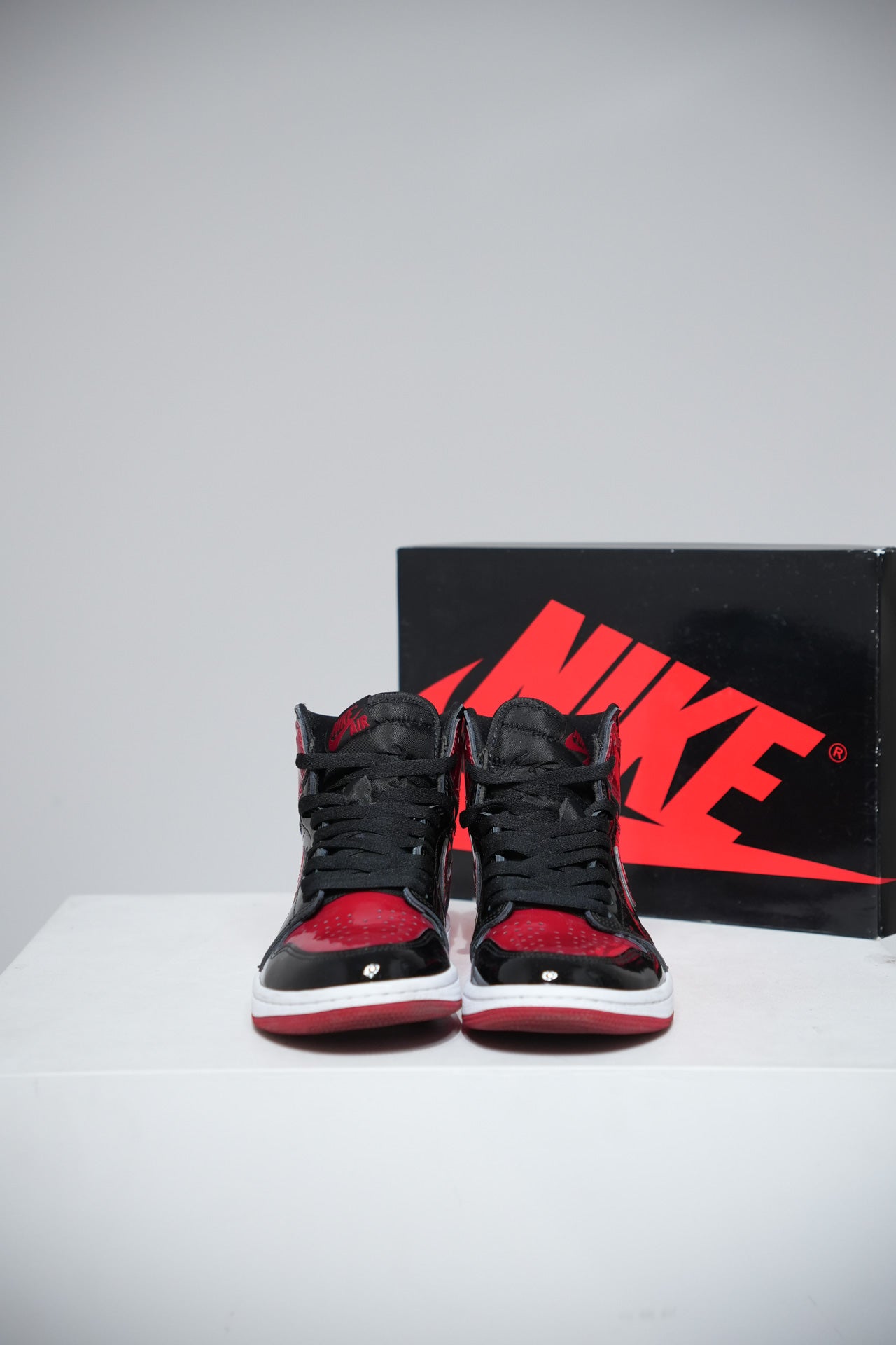 Jordan 1 High Patent Bred (Taille 40,5)