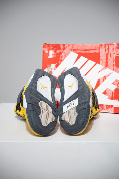 Jordan 4 Lightning (Taille 41)