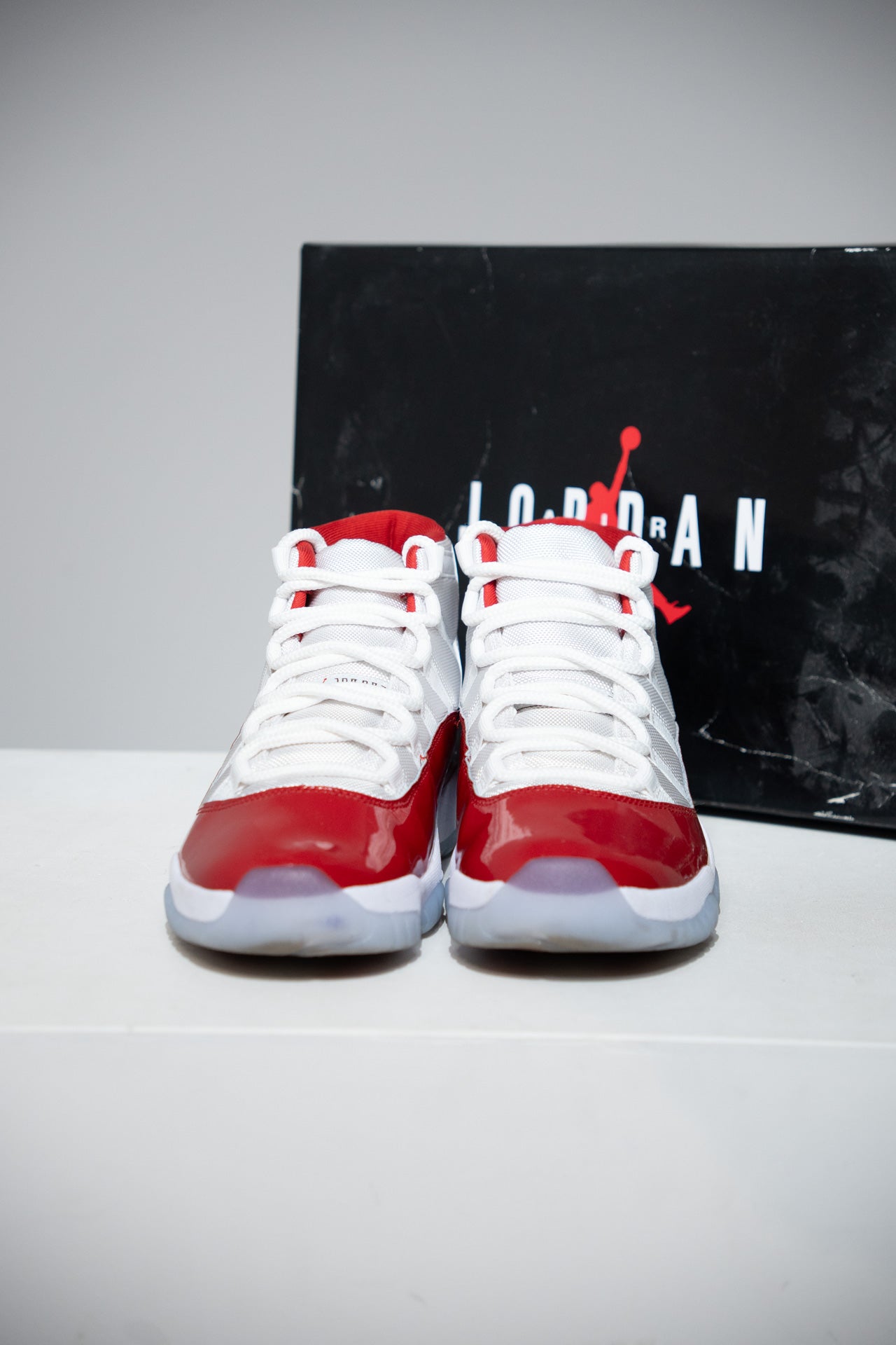 Jordan 11 Cherry (Taille 43)