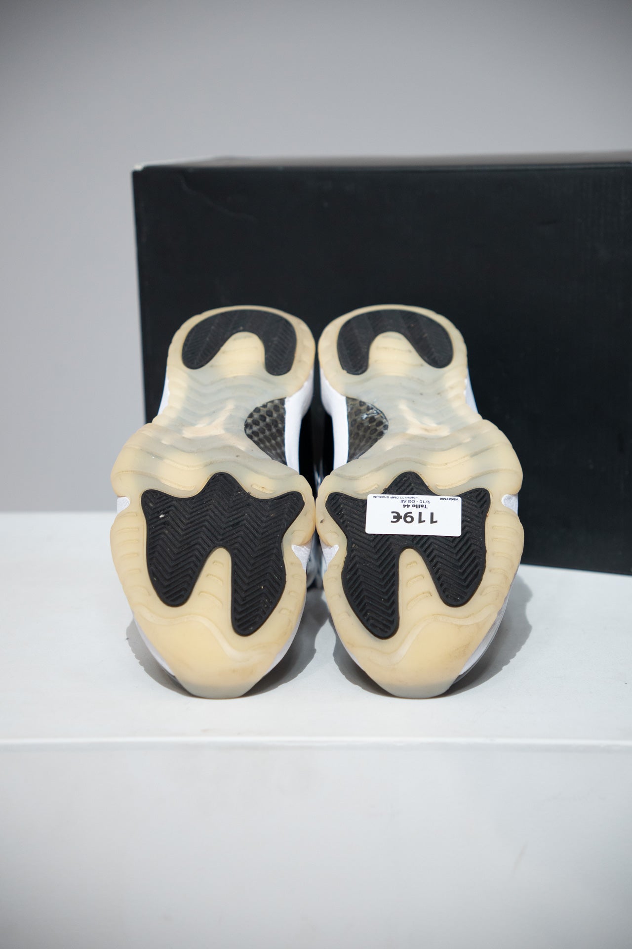 Jordan 11 DMP Gratitude (Taille 44)