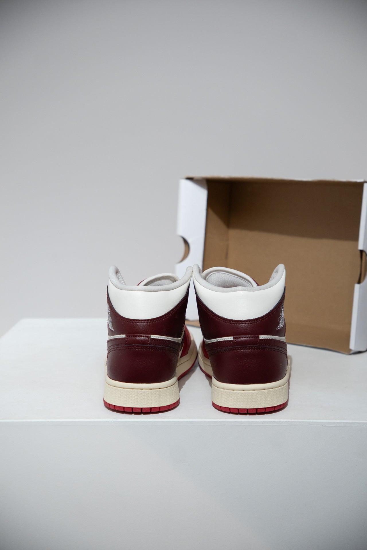 Jordan Mid Hibiscus (Taille 38,5)