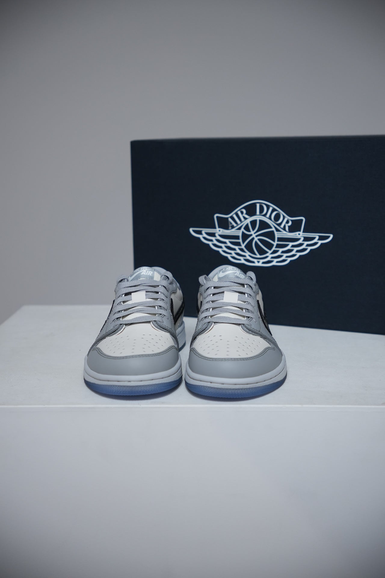 Jordan 1 Low Dior (Taille 38,5)