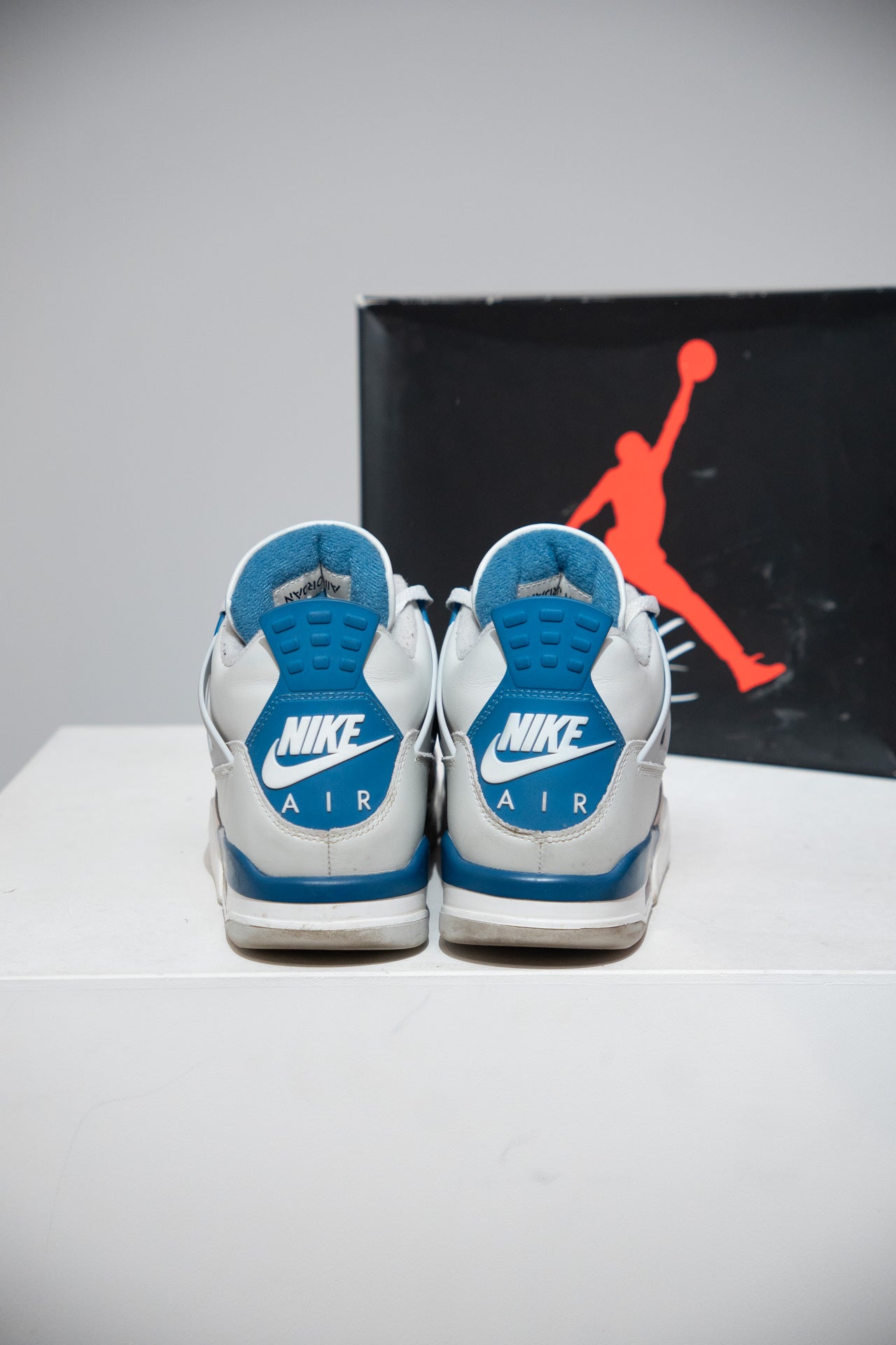 Jordan 4 Military Blue 2024 (Taille 44)