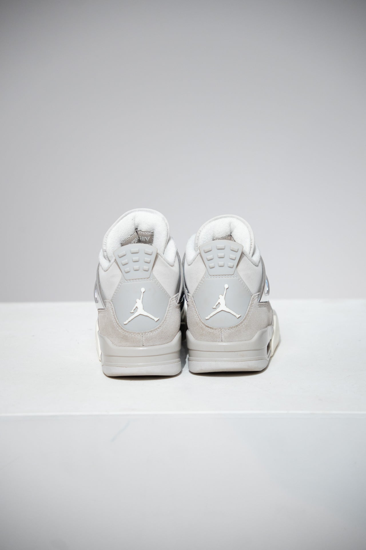 Jordan 4 Frozen Moments (Taille 36,5)