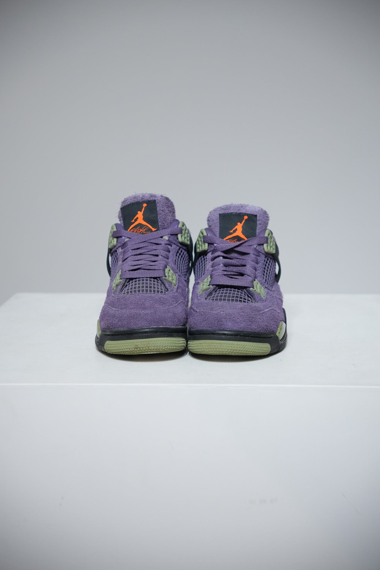 Jordan 4 Canyon purple (Taille 39)