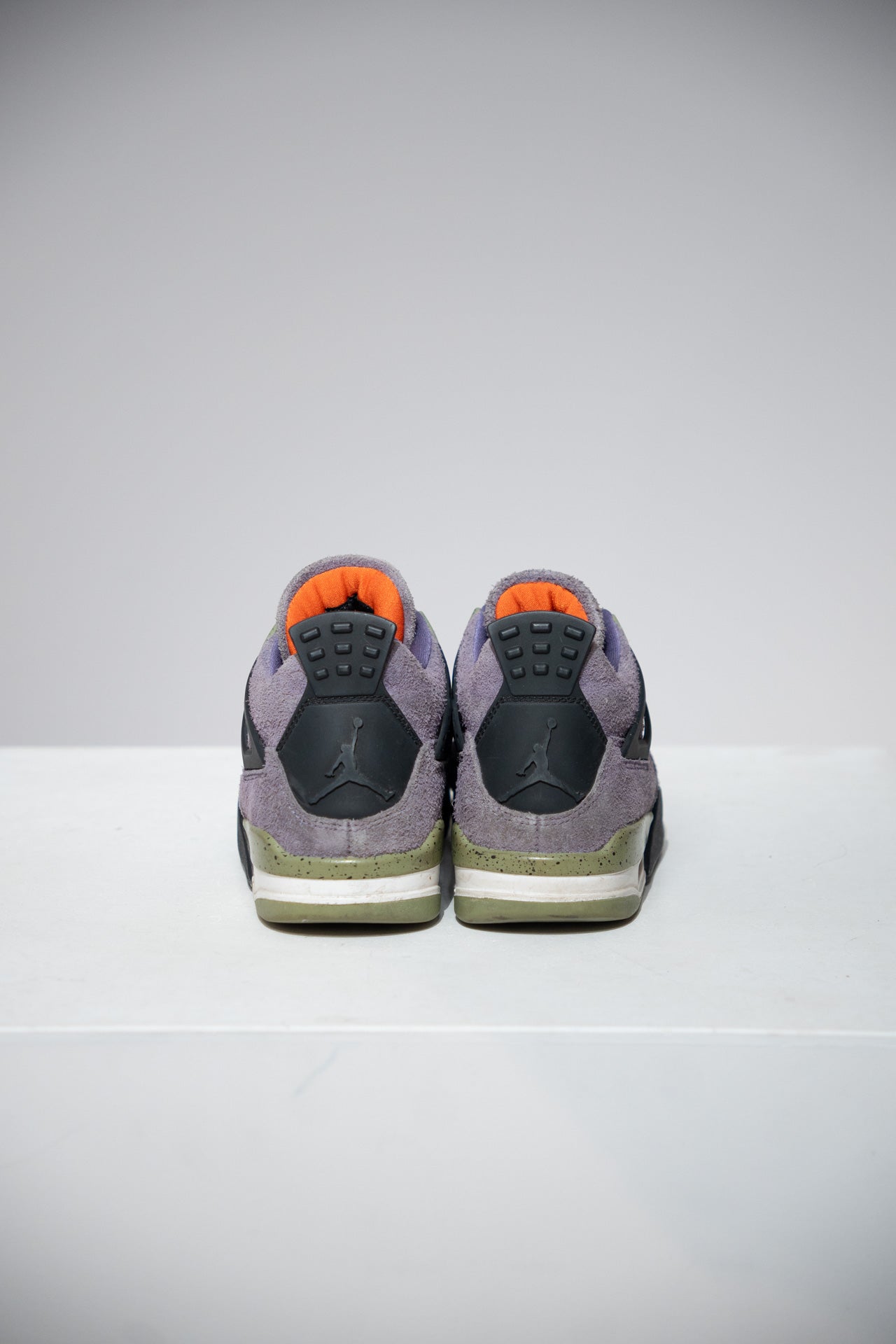 Jordan 4 Canyon purple (Taille 37,5)
