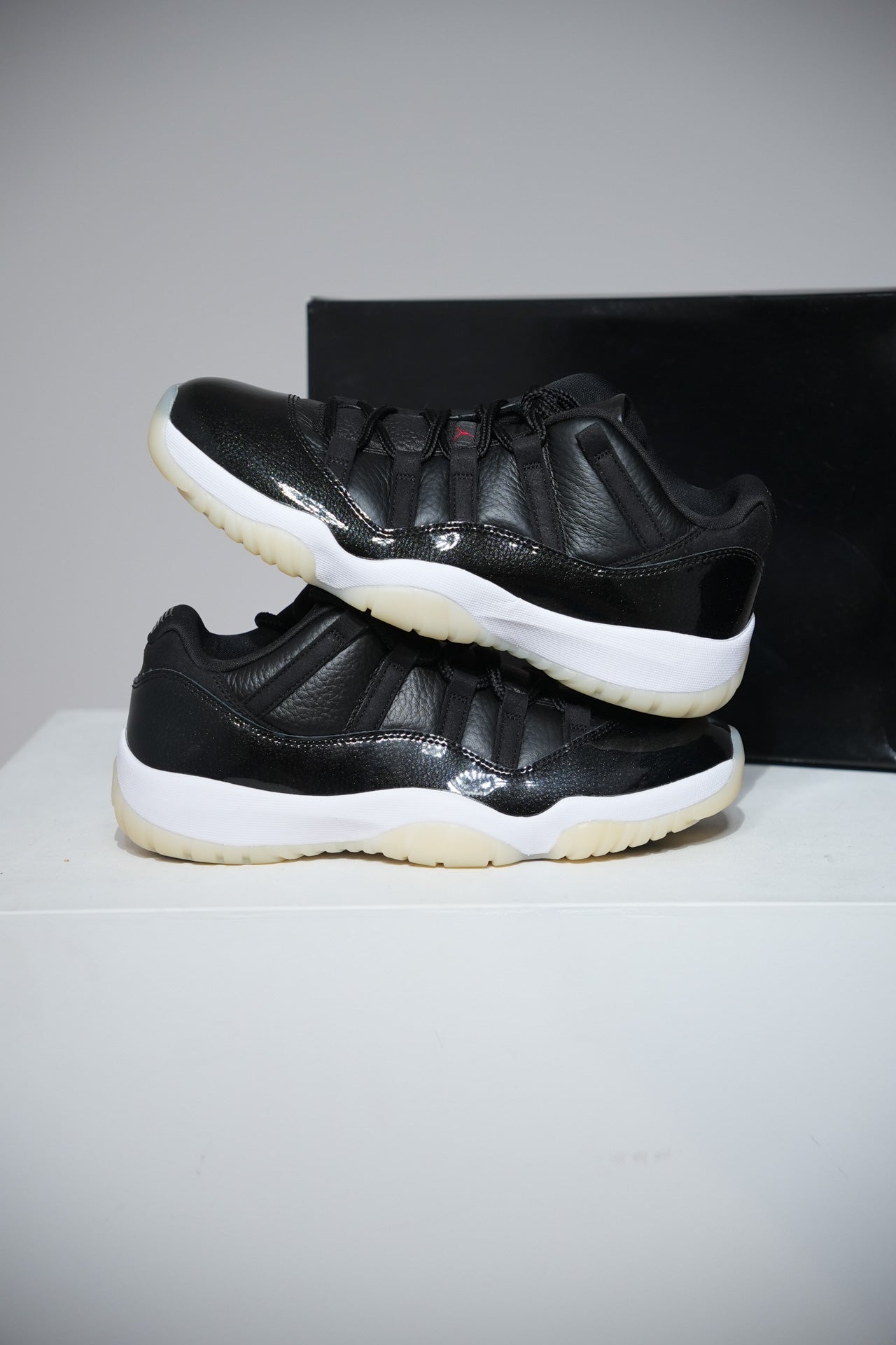 Jordan 11 Low 72 10 (Taille 43)