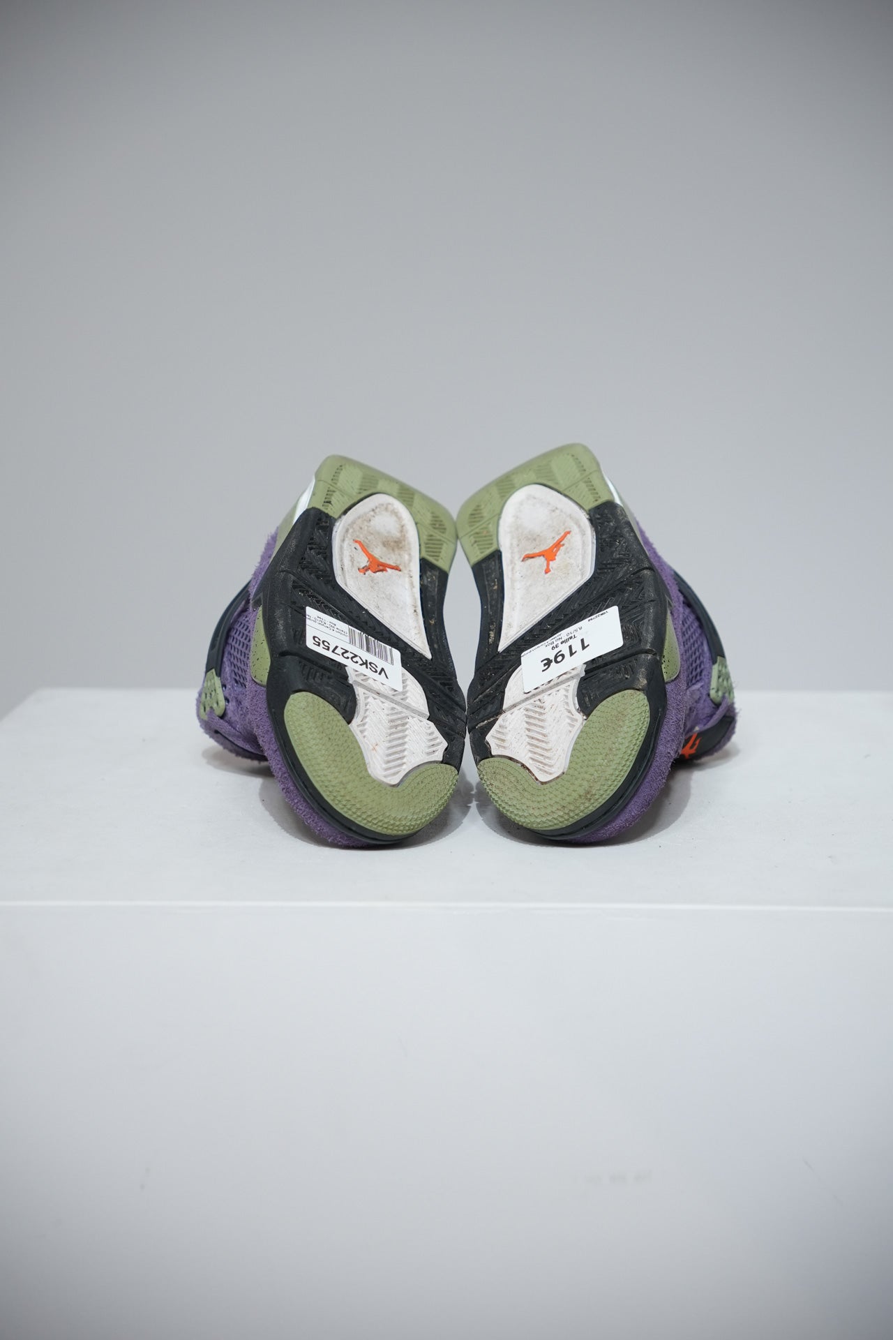 Jordan 4 Canyon purple (Taille 39)