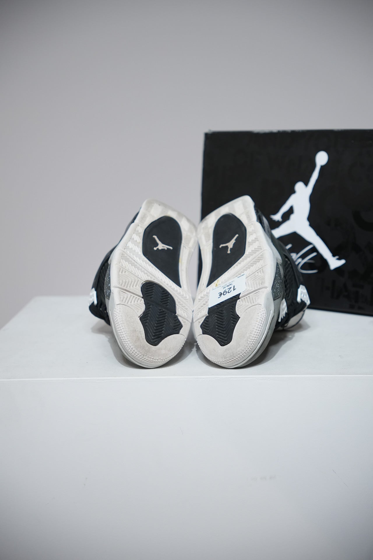 Jordan 4 Fear (Taille 42)