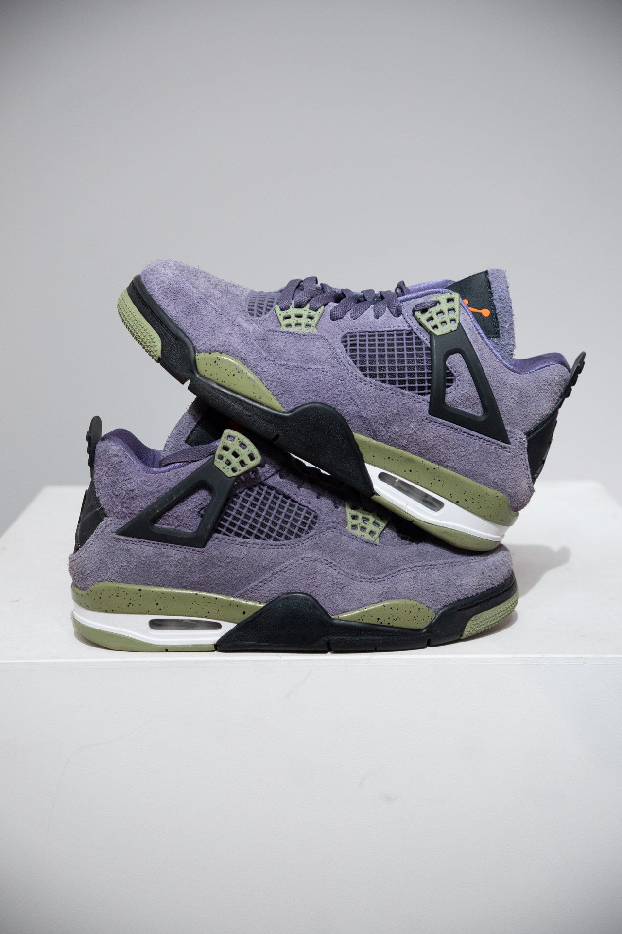 Jordan 4 Canyon purple (Taille 40)