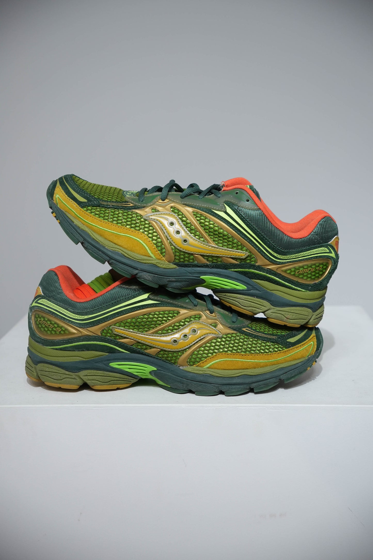 Saucony Omni 9 Starcow (Taille 46)