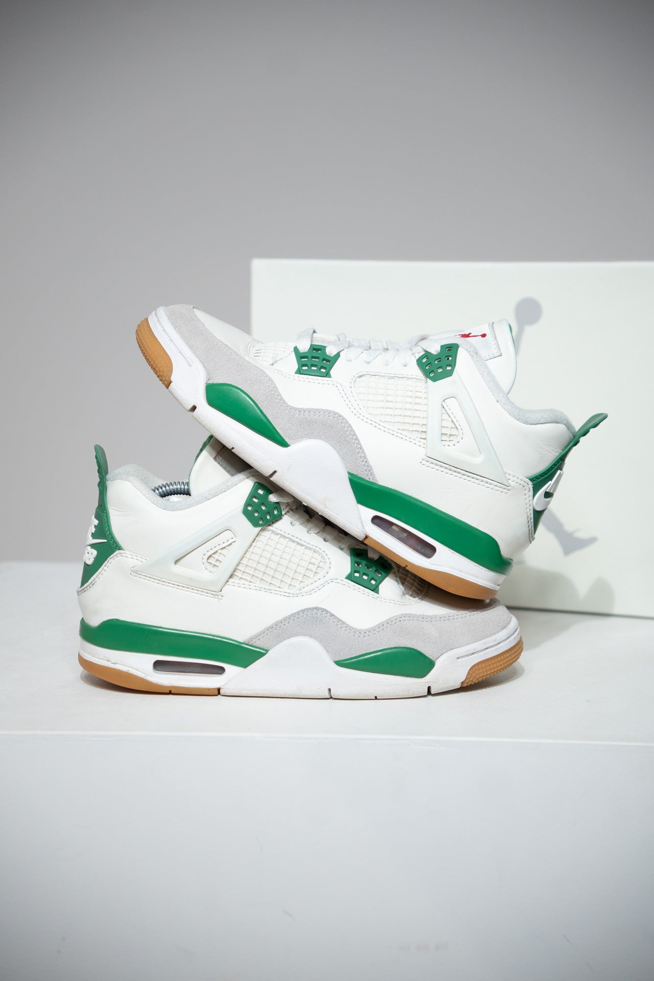 Jordan 4 SB pine Green (Taille 37,5)